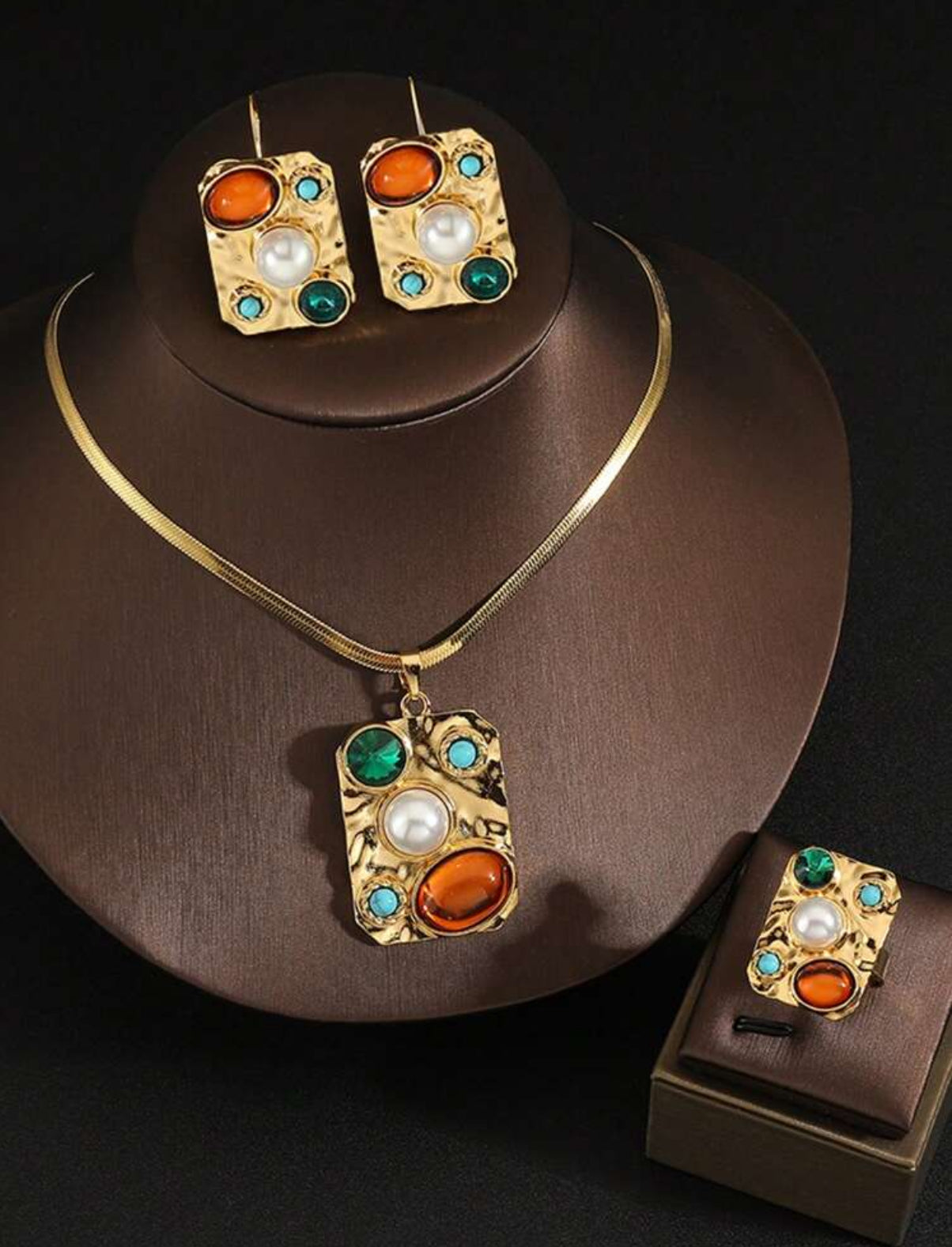 Conjunto E82