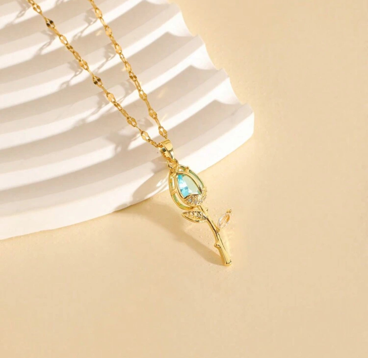 Collar J166