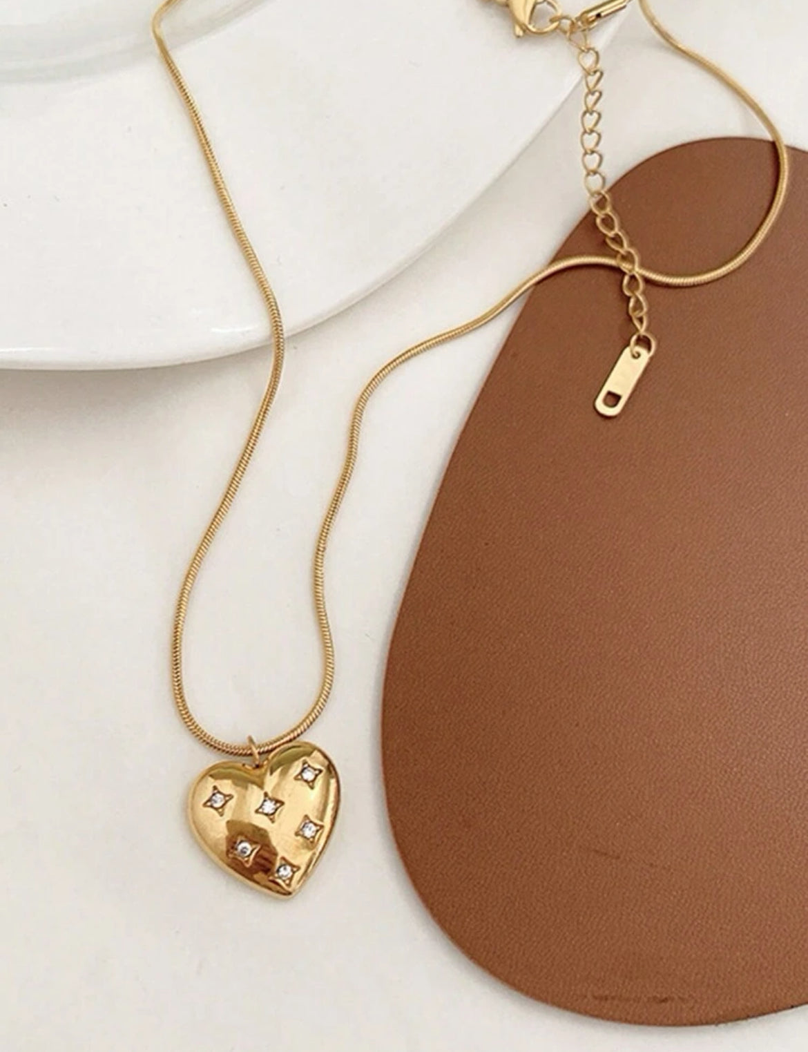 Collar J105