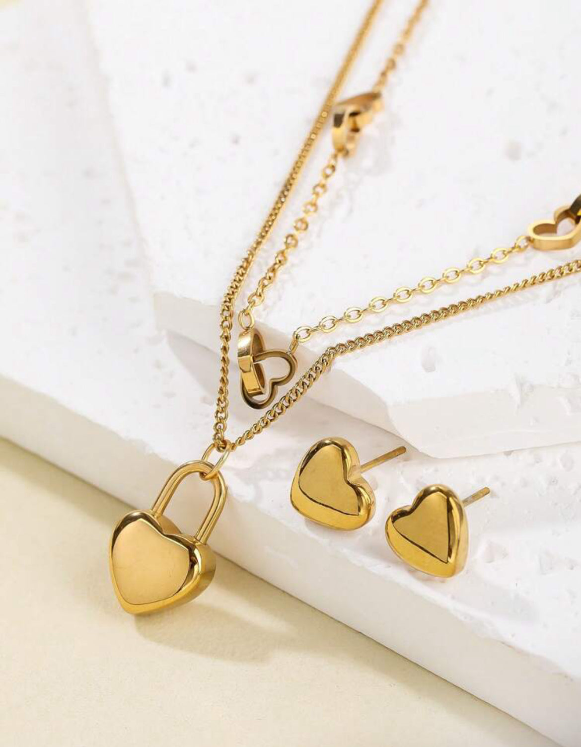 Conjunto collar y zarcillos E28